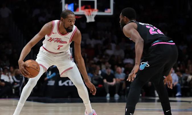 espnapp-狂胜28分，又24分大胜！NBA最神奇队伍诞生，老詹要冲击第5冠